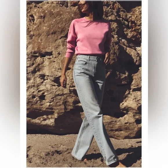 NWOT. Zara wool blend sweater. Round neck, ribbed sleeves. Sits at waist. Pink - Picture 2 of 13